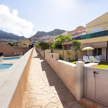 Garden Valle Del Sol أذيخي